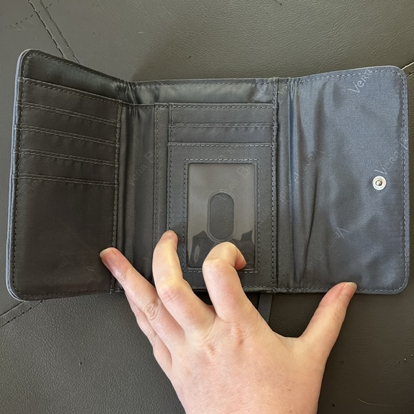 Vera Bradley wallet - Picture 3 of 3